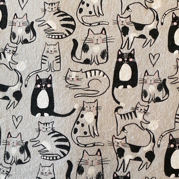 Handmade Reversible Cat/Kitty Bed - Picture 3 of 3